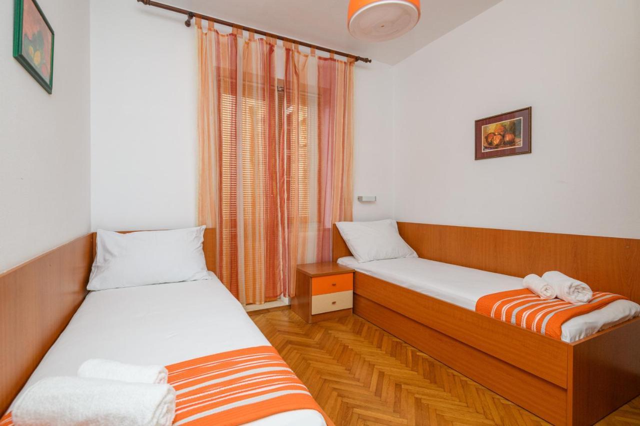 Apartment Mario - Veliki Stan Za Odmor - Terasa- Vrt - Bazen - Pogled More, Izoliran أوراساك المظهر الخارجي الصورة