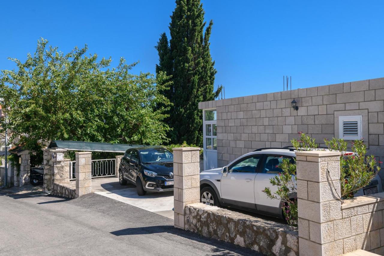 Apartment Mario - Veliki Stan Za Odmor - Terasa- Vrt - Bazen - Pogled More, Izoliran أوراساك المظهر الخارجي الصورة